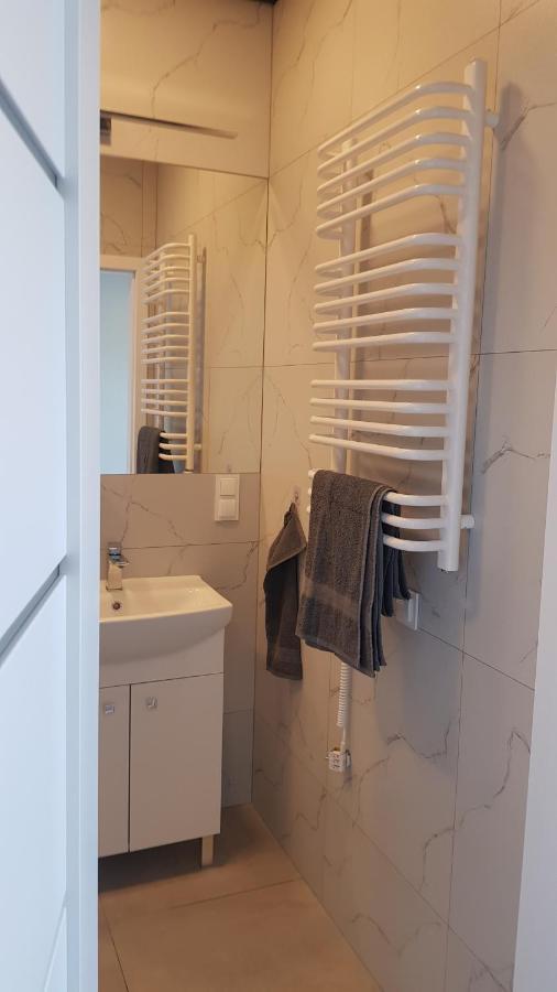 Apartamenty Centrum Plac Wolnosci Aparthotel キェルツェ エクステリア 写真