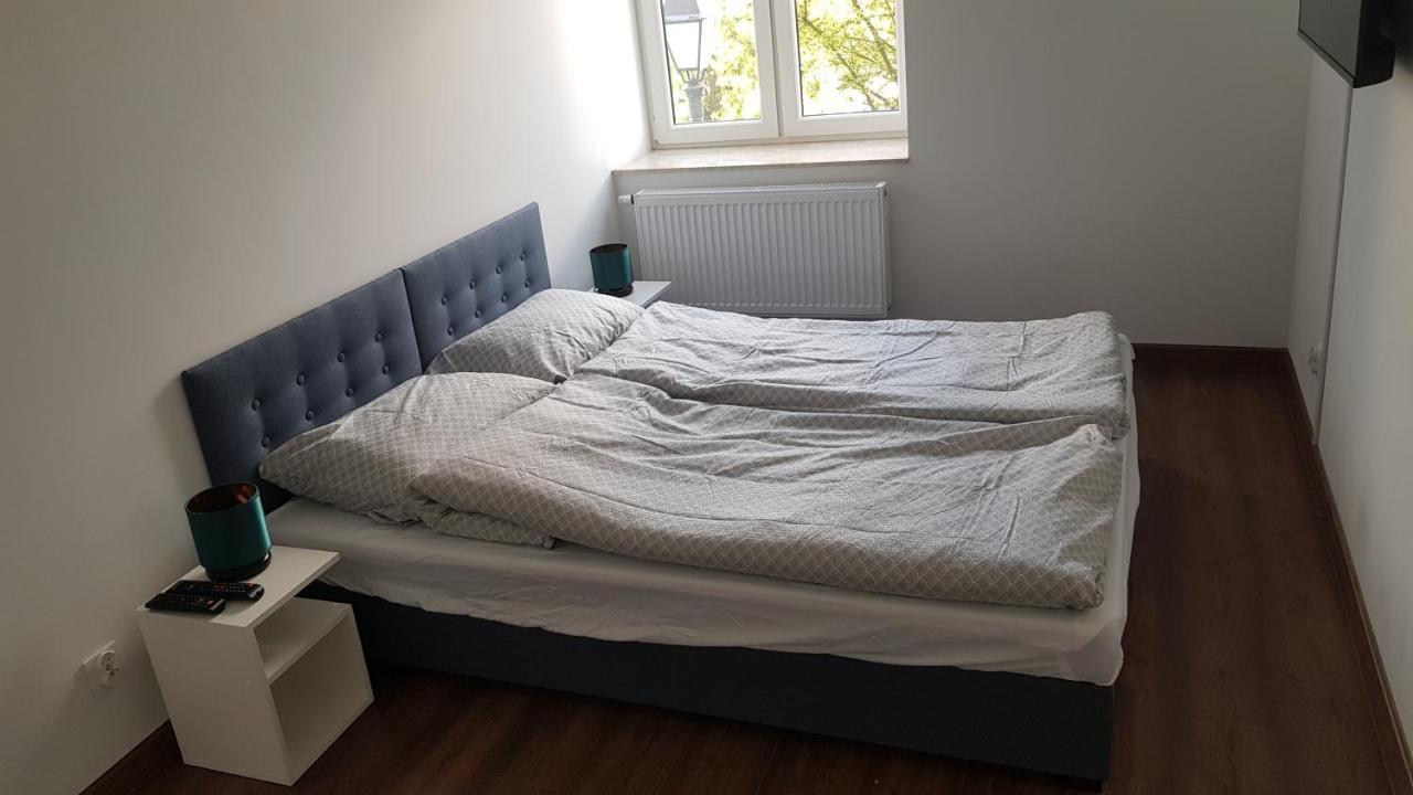 Apartamenty Centrum Plac Wolnosci Aparthotel キェルツェ エクステリア 写真