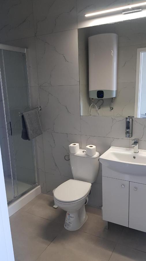 Apartamenty Centrum Plac Wolnosci Aparthotel キェルツェ エクステリア 写真